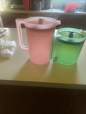 Set of Two Frosted Plastic Pitchers - Pink & Green Tupperware Brand New